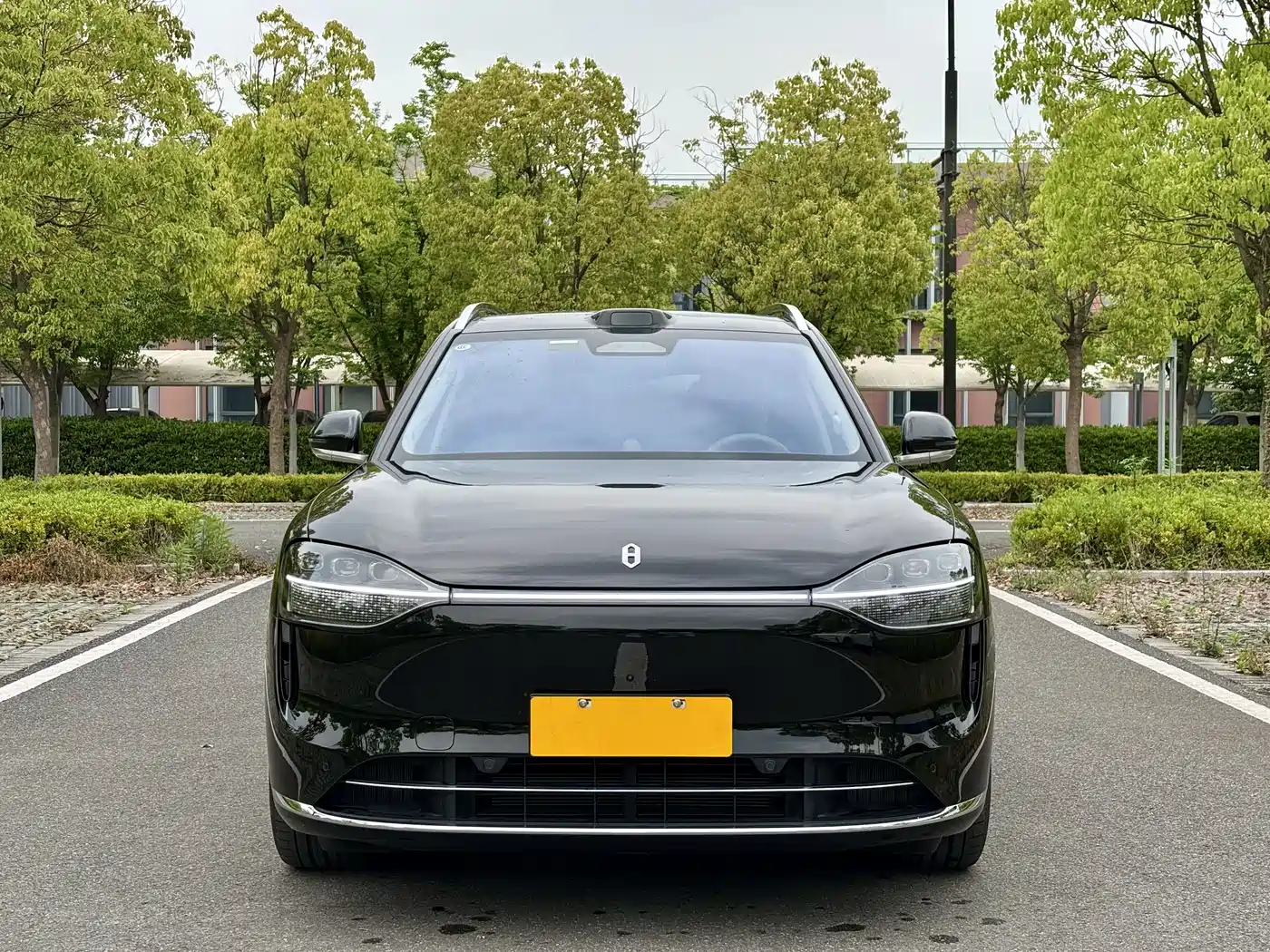 AITO Wenjie AITO M9 2025 Extended Range Ultra 52kWh 6-Seater фото 2