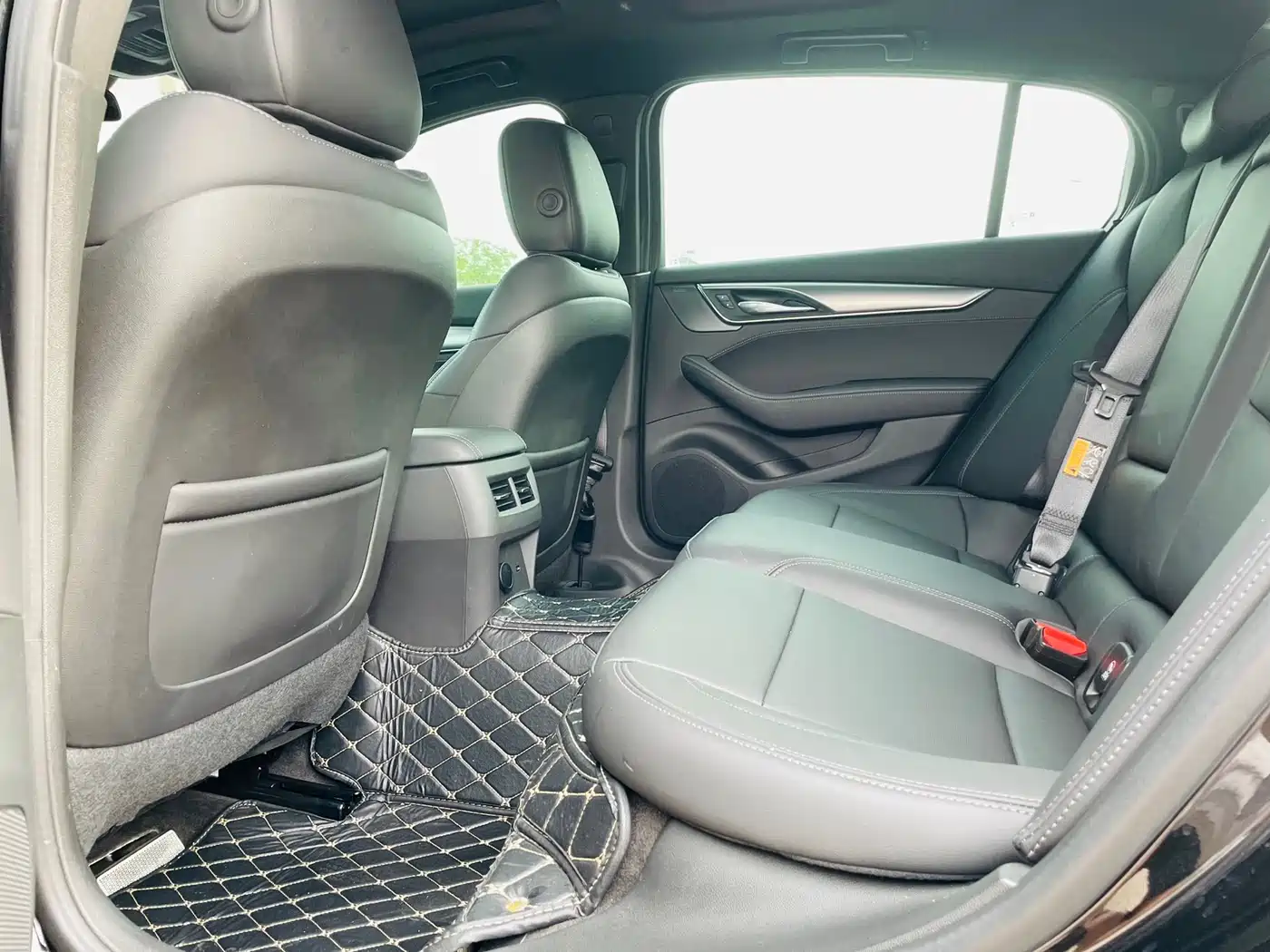Cadillac CT5 2025 Model 28T Urban Sport Edition фото 5