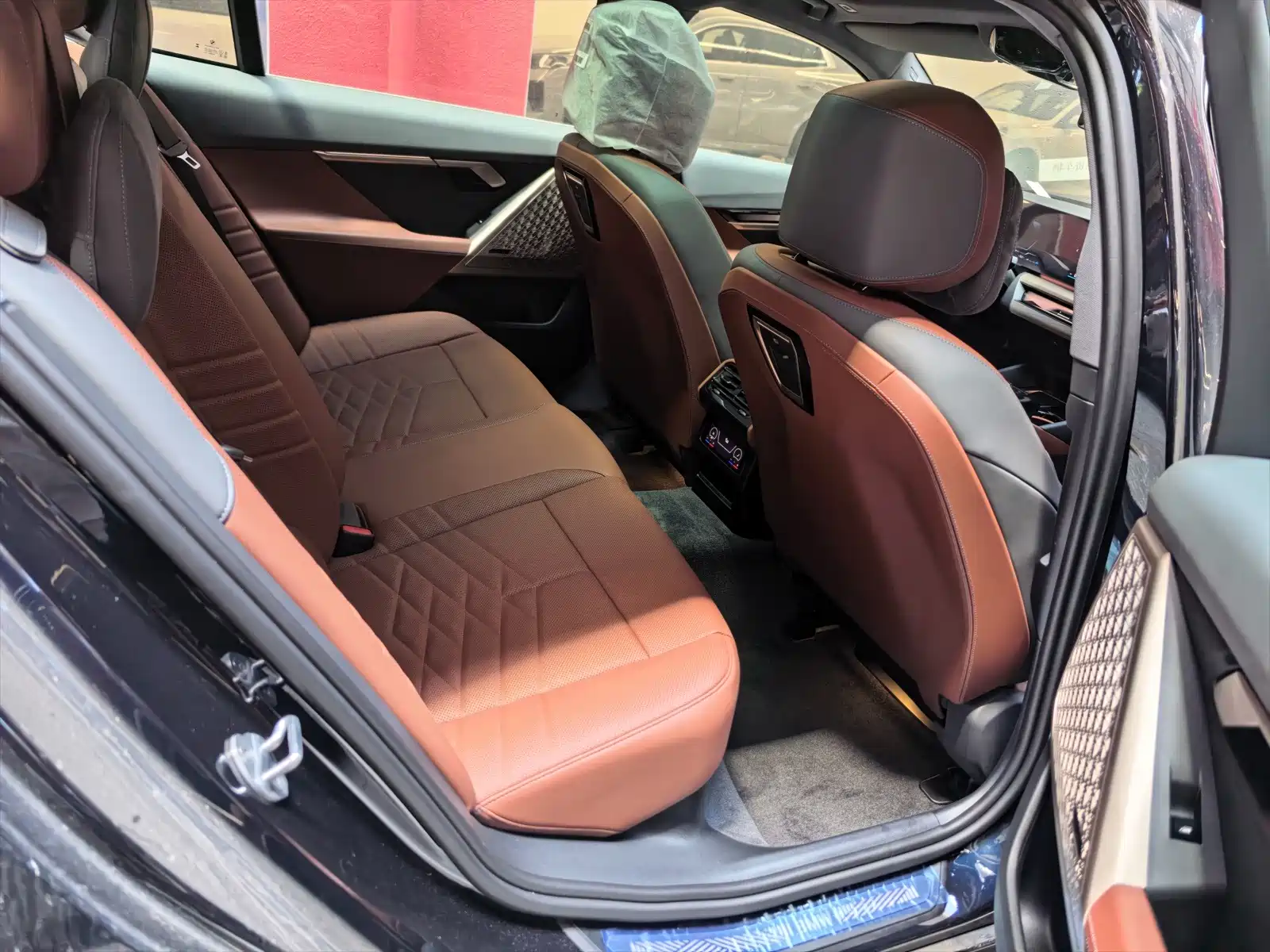 Photo 7 - BMW 5 Series