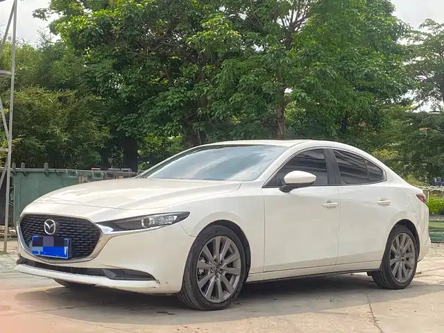 MAZDA 3 ANGKESAILA