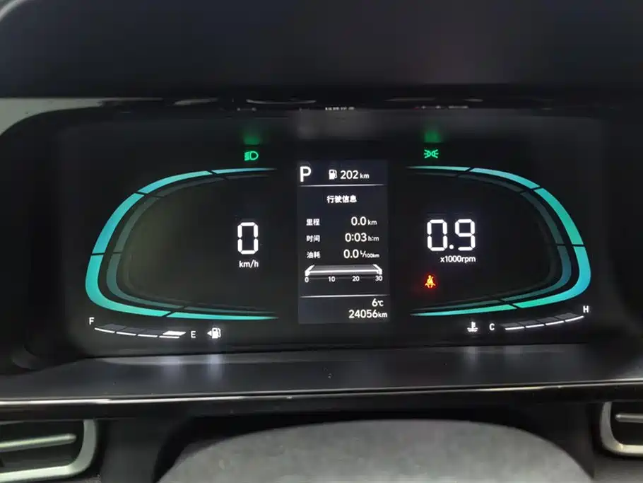 Hyundai Elantra 2023 1.5L CVT GLX Elite Edition фото 14