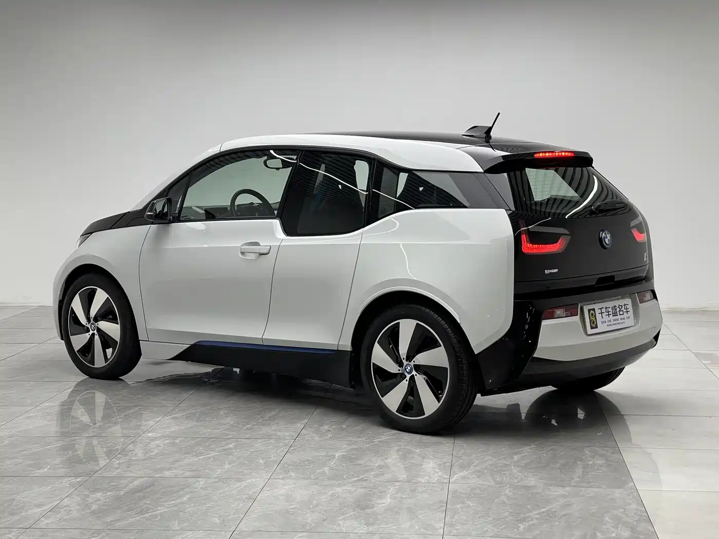 BMW I3