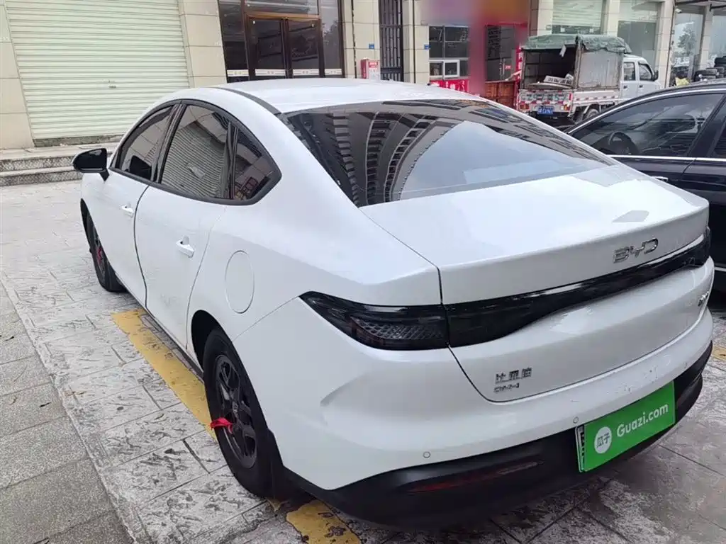 BYD Hai Bao 05 DM-i 2025 DM-i Smart Drive Edition 55KM Luxury фото 5
