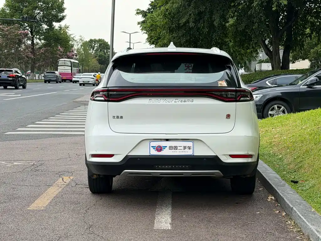 BYD Tang 2019 2018 2.0T Automatic Smart Connection Honor Edition 7-Seater China V