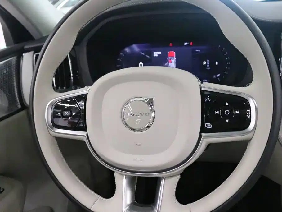 Volvo XC60 2025 2026 B5 AWD Intelligent Elegance Luxury Edition