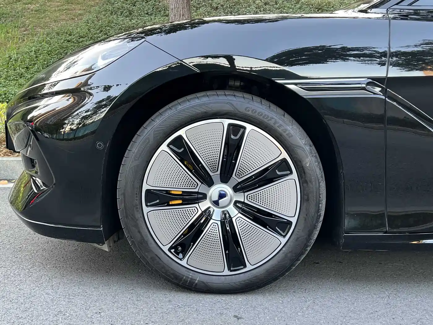Denza Z9GT 2024 Model 1100 AWD Max Edition фото 5