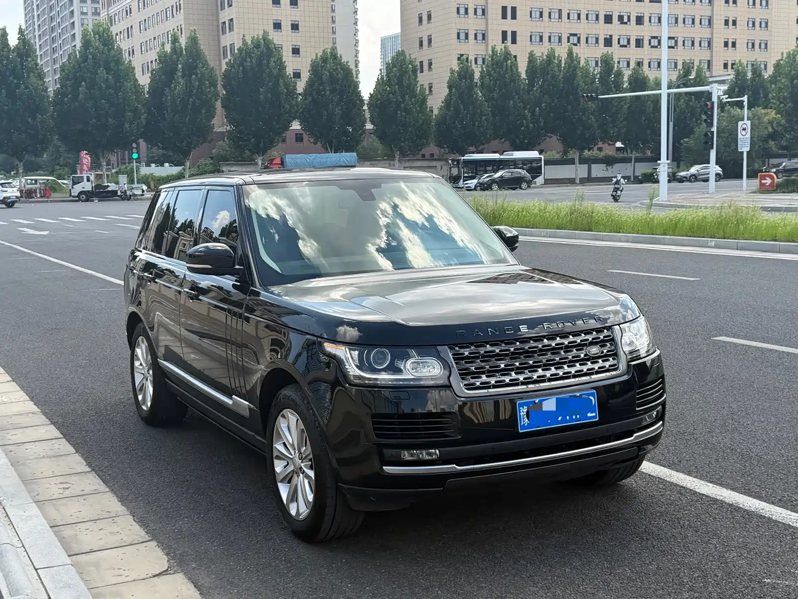 Фото 2 - Land Rover Range Rover