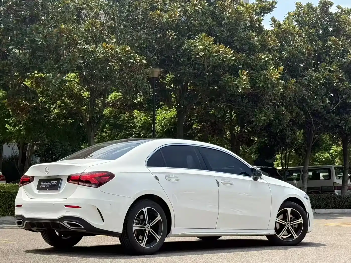 Mercedes-Benz A-Class 2023 A 200 L Fashion фото 9