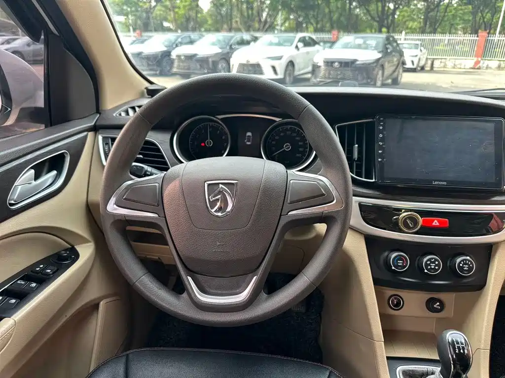 Фото 6 - Baojun 730