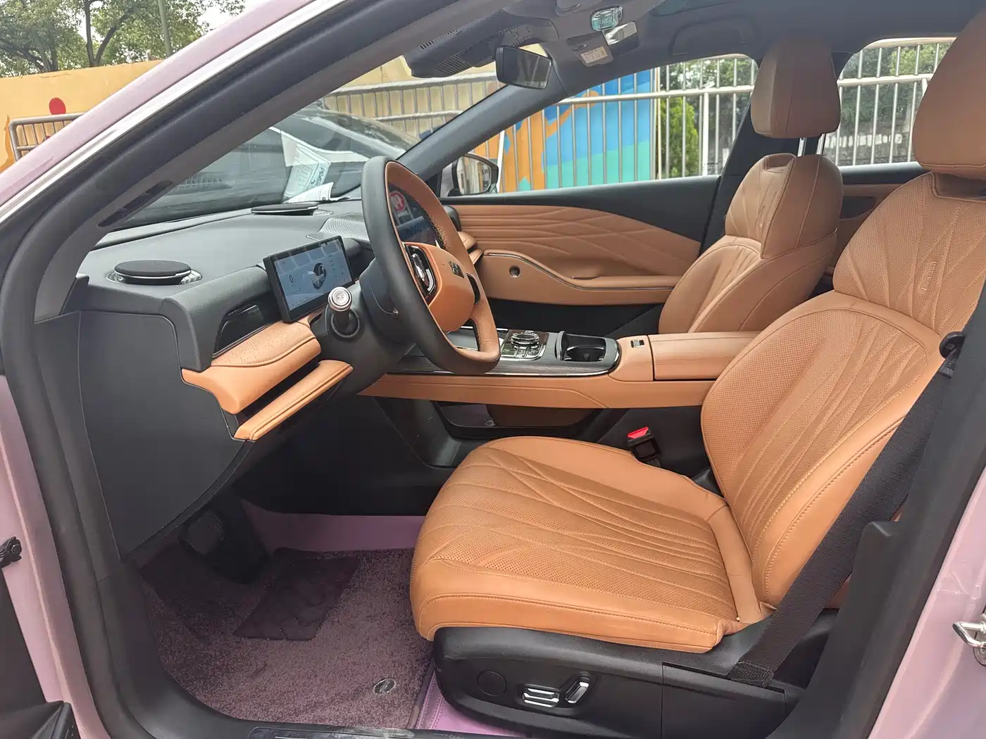 Geely Galaxy Galaxy Xingyao 8 2025 60km EM-i Luxury Edition фото 7
