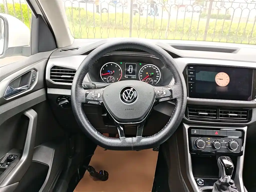 VOLKSWAGEN TU KAI