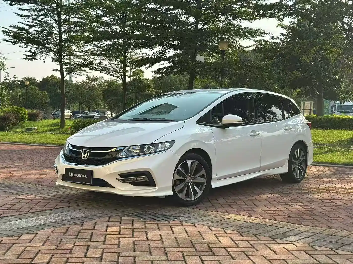 Honda Jade 2018 2017 210TURBO CVT Fashion Edition 5-seater