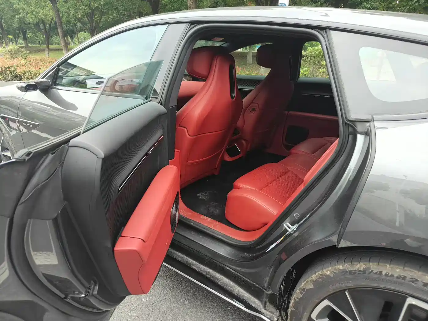 Avatr 12 2025 Facelift Master EV AWD фото 5