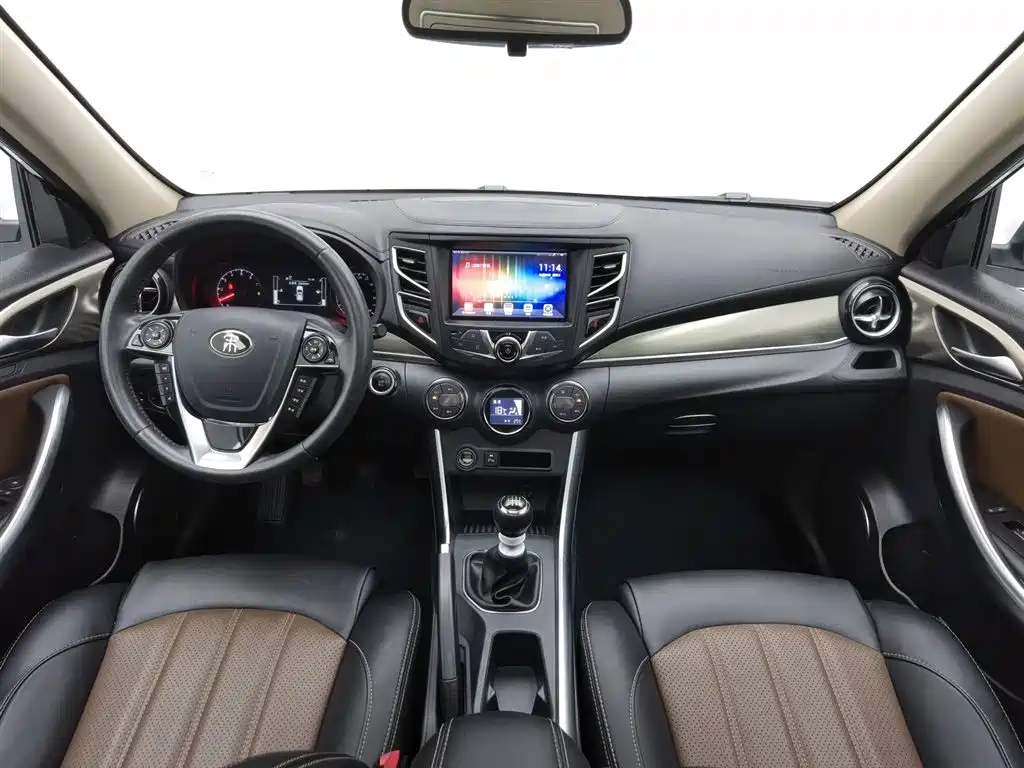 BYD Song 2016 Unrivaled Edition 1.5TI Manual Elite Edition фото 5