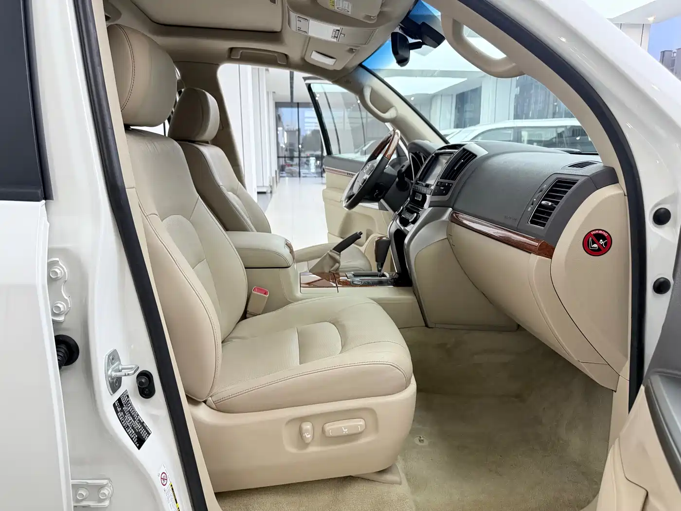 Toyota Land Cruiser 2012 4.6L Automatic VX-R фото 14