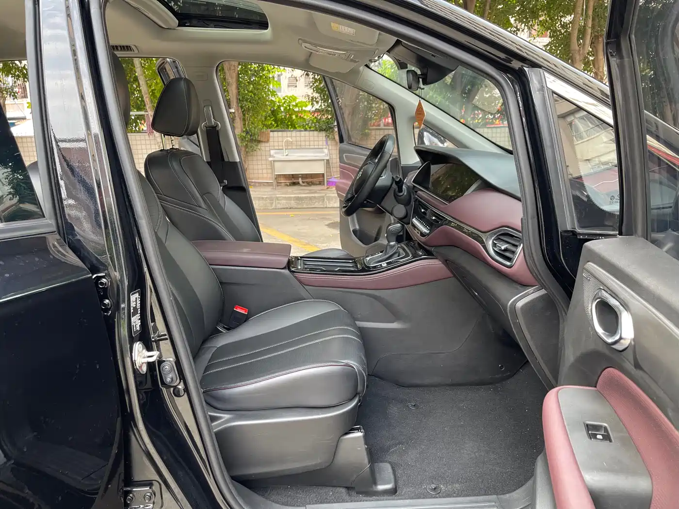 GAC Trumpchi Trumpchi M6 2023 PRO 270T DCT Luxury Edition фото 12