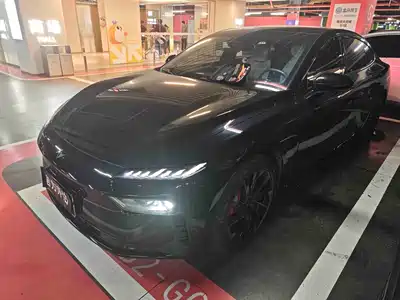 Dongfeng eπ007