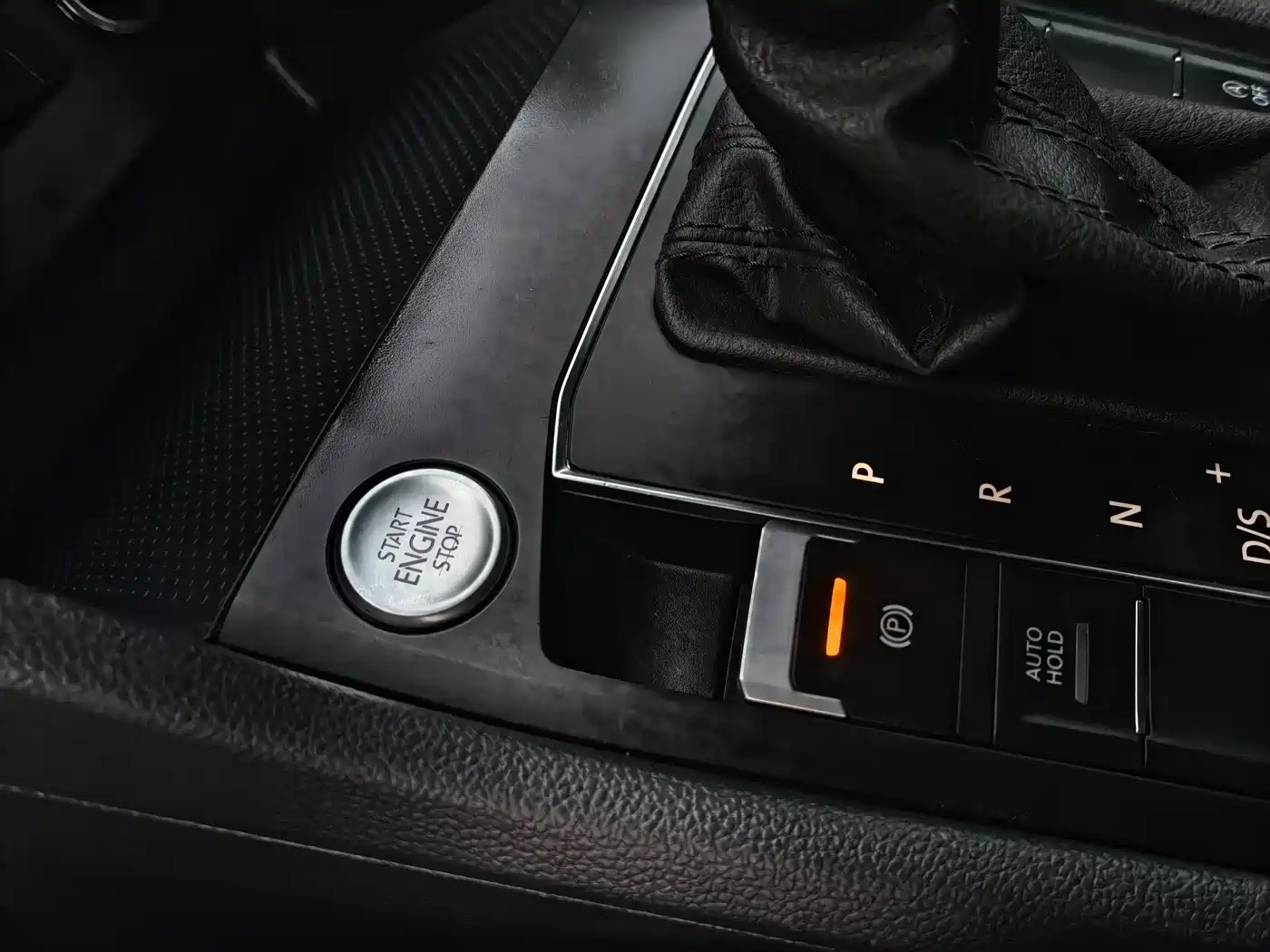 Volkswagen Tiguan L 2022 330TSI Automatic 2WD Comfort Edition фото 13