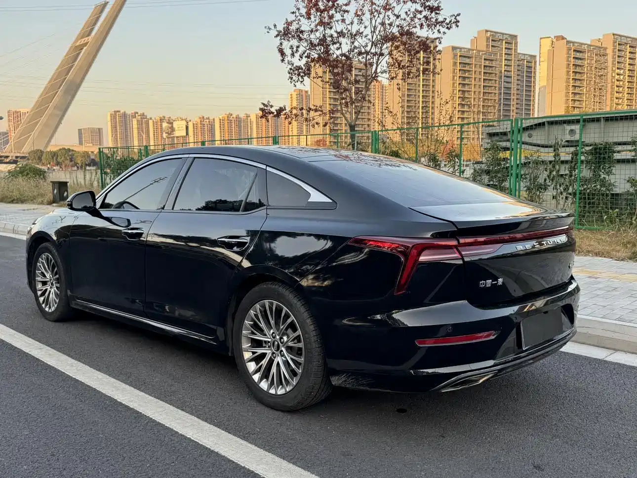Photo 6 - Besturn B70