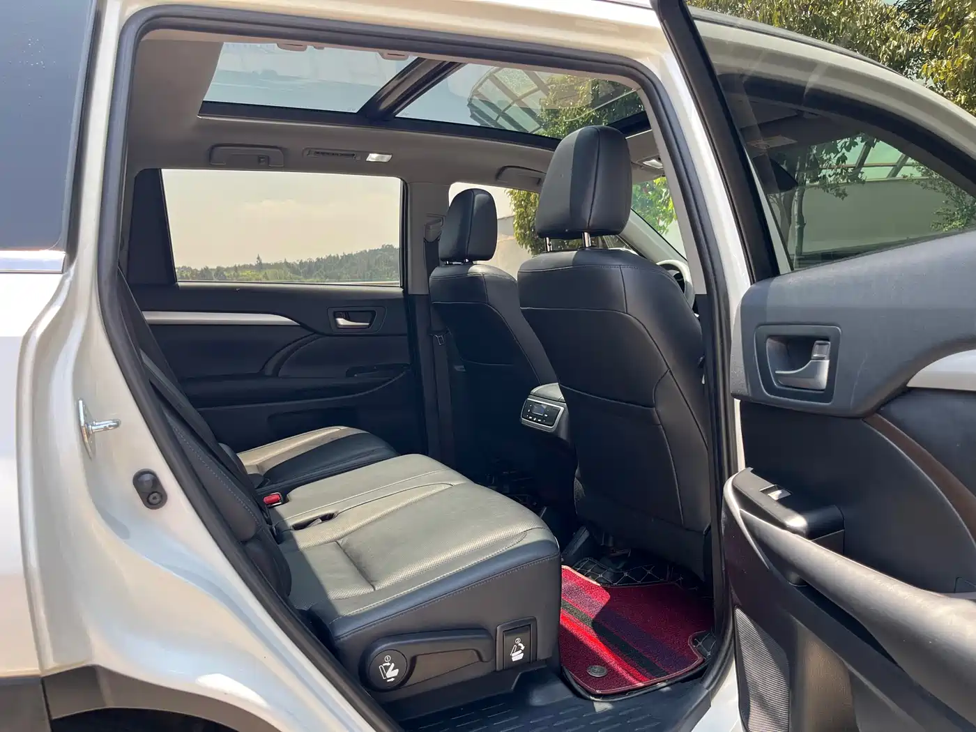 Toyota Highlander 2021 2.0T AWD Luxury 7-Seater фото 27