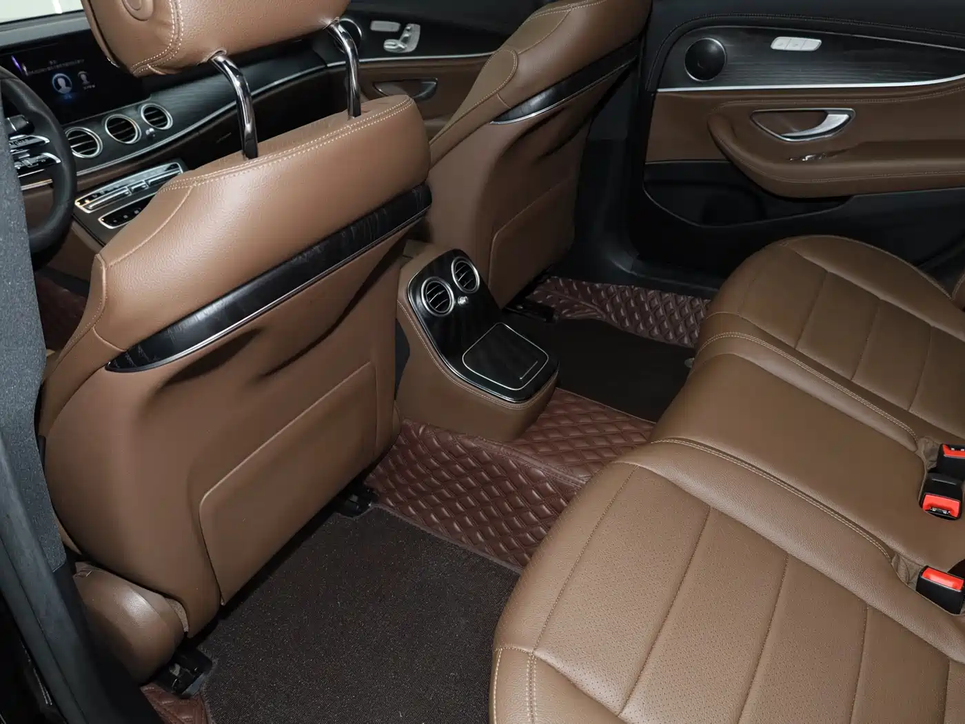 Mercedes-Benz E-Class 2021 Facelift E 300 L Sport Fashion фото 30