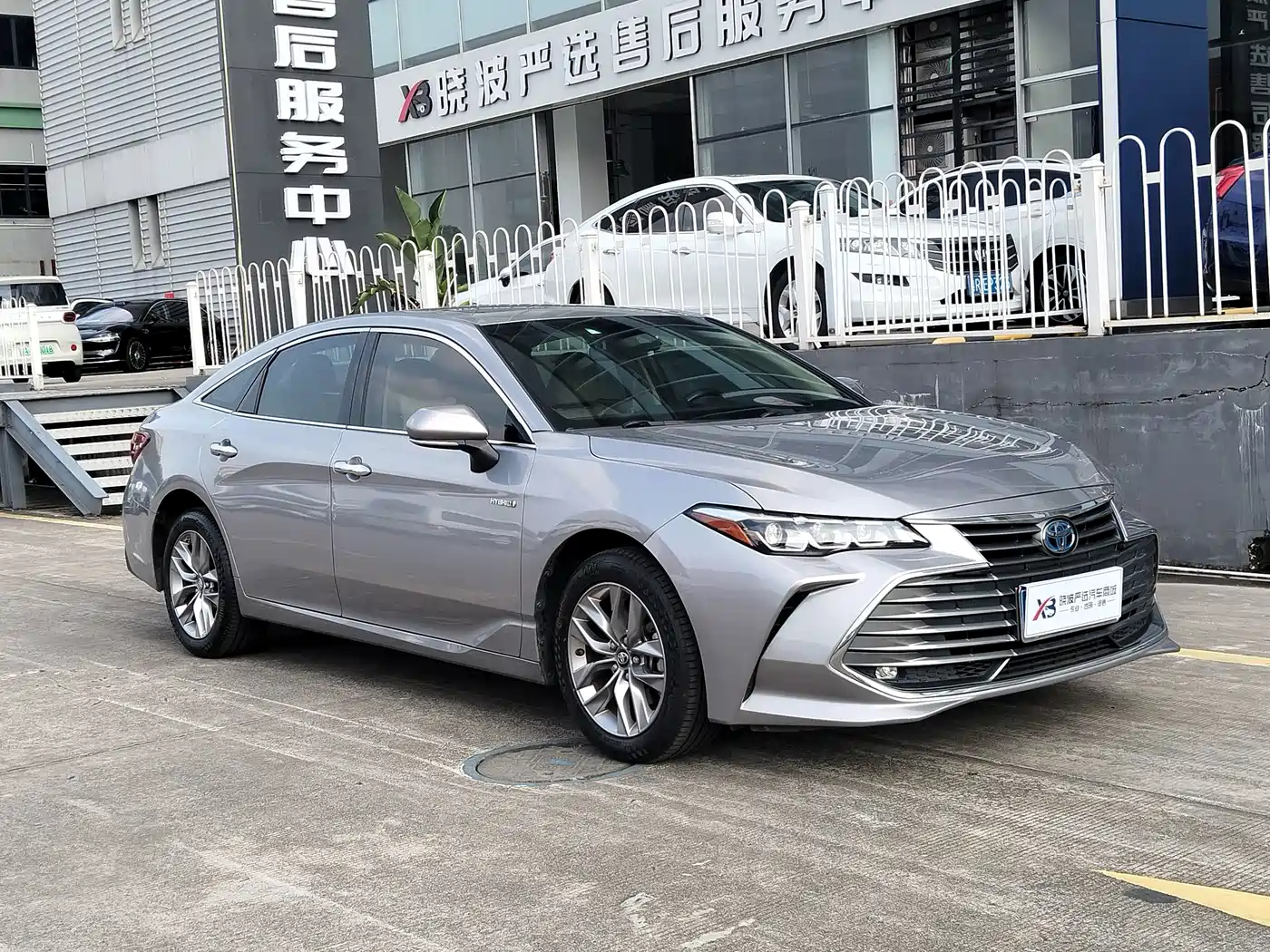 Toyota Avalon 2020 2019 Hybrid 2.5L Luxury Edition China VI