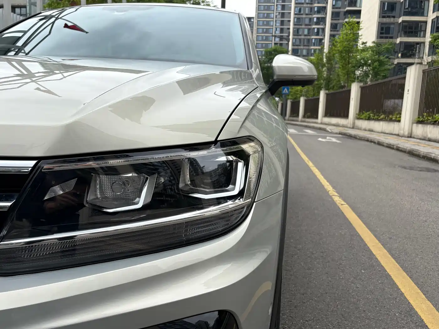 Volkswagen Tiguan L 2021 330TSI Automatic 2WD R-Line Premium фото 3
