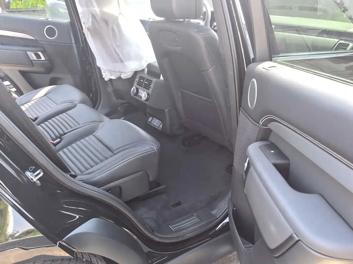 Land Rover Discovery 2026