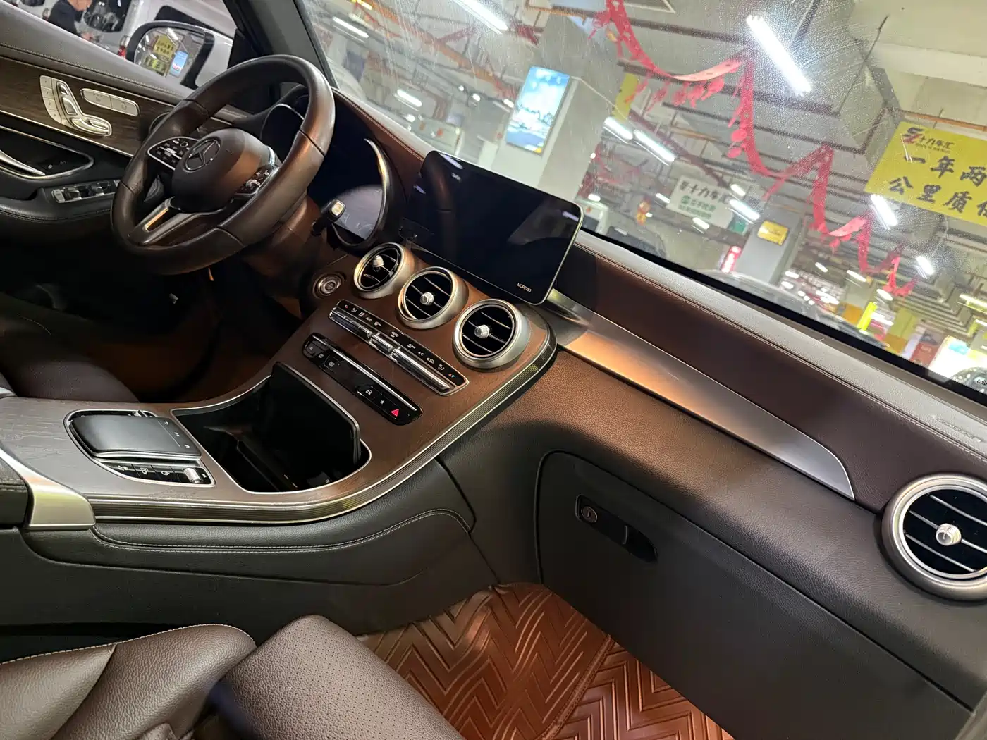 Mercedes-Benz GLC 2021 GLC 260 L 4MATIC Luxury фото 21