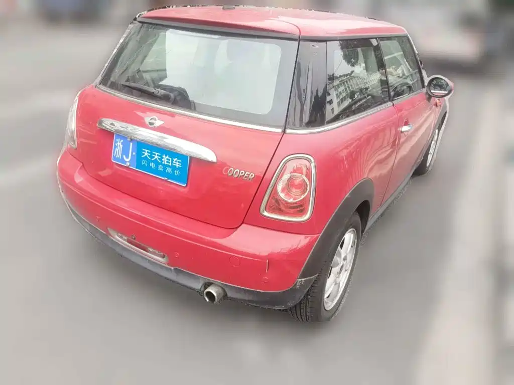 MINI MINI 2012 2011 1.6L ONE