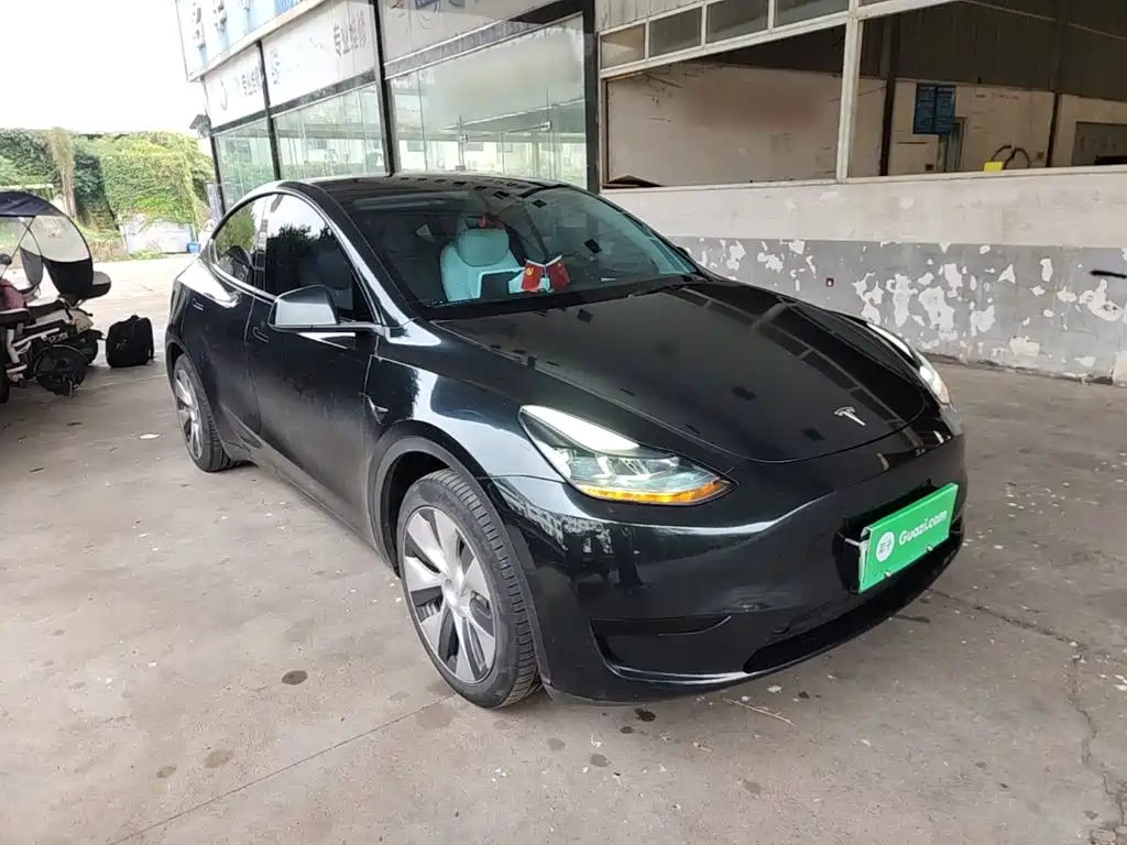 Фото 4 - Tesla Model Y