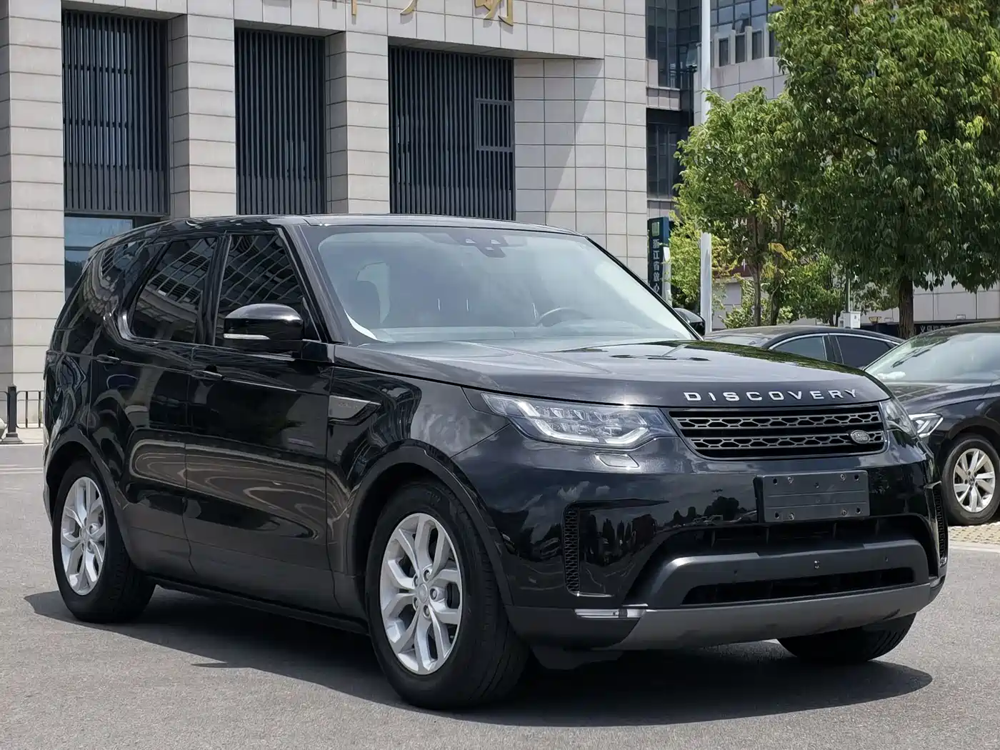 Фото 3 - Land Rover Discovery