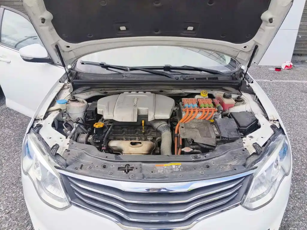 Roewe e550 2017 2016 Exclusive Edition