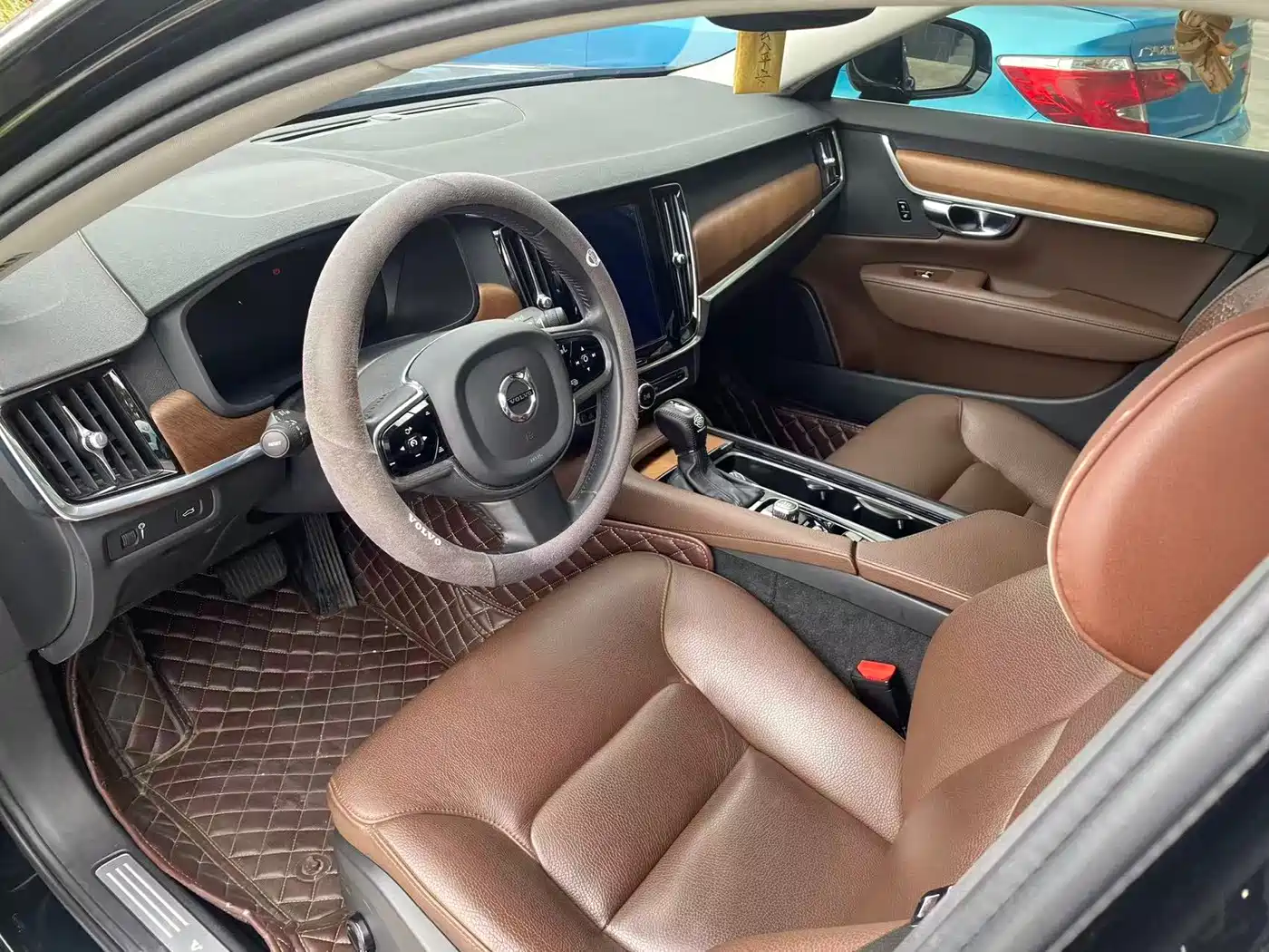 Фото 4 - Volvo S90