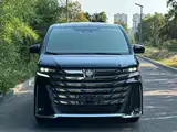 Фото 2 - Toyota Vellfire