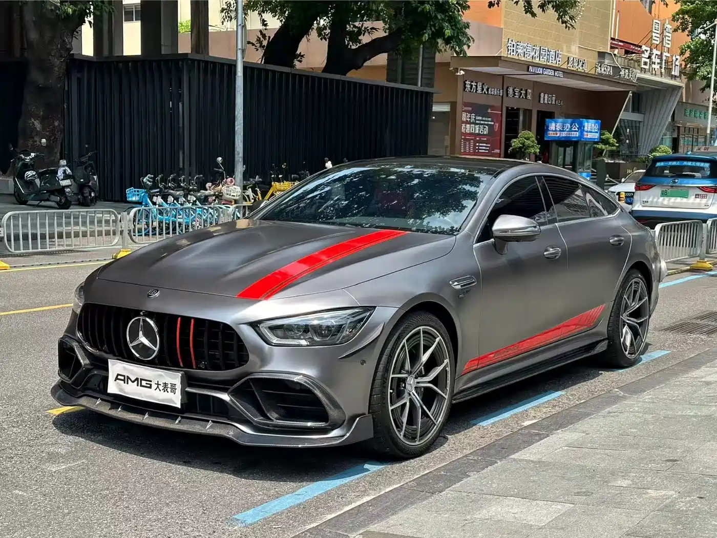 MERCEDES-BENZ AMG GT