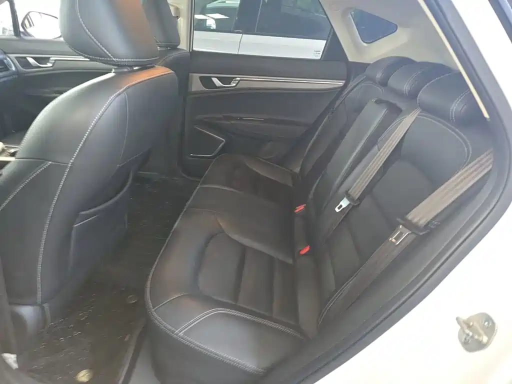Geely Emgrand GS 2016 2016 Elegance Edition 1.3T Automatic Premium