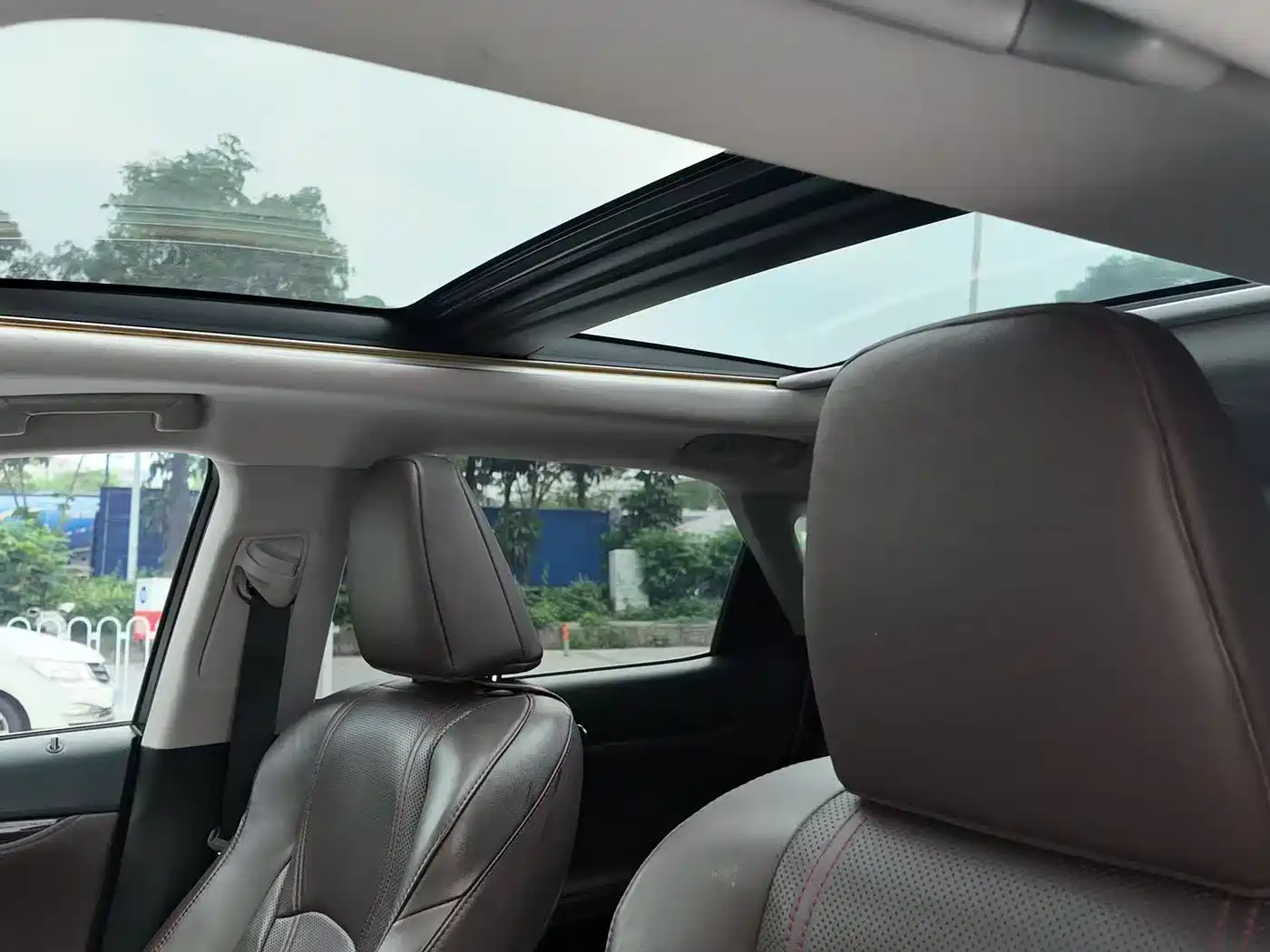 Lexus RX 2020 300 4WD Elegance Edition China VI фото 7