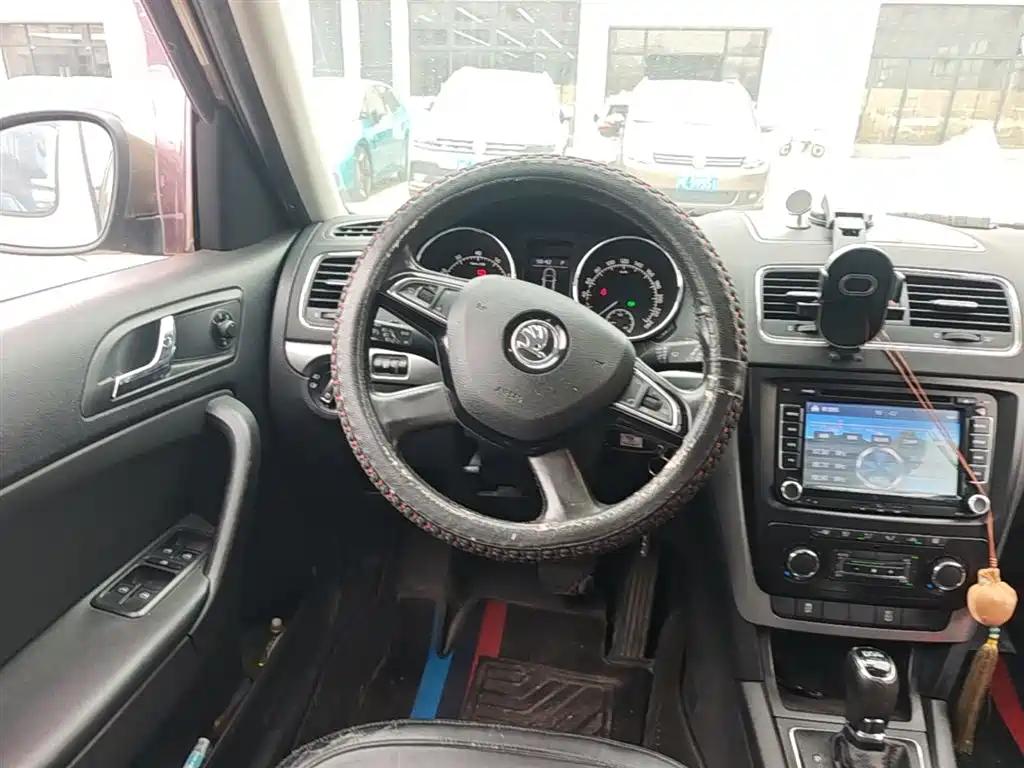 Škoda Yeti 2014 1.4TSI DSG Polar фото 17
