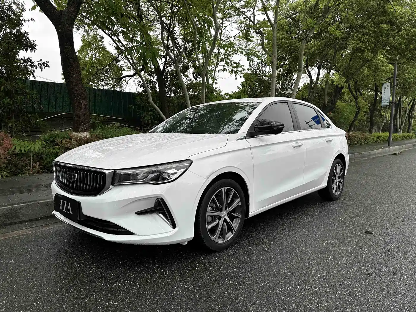 Geely Emgrand 2022 4th Generation 1.5L CVT Premium