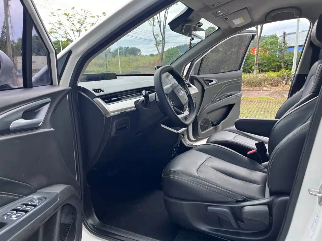 Nezha Auto Nezha V 2021 2021 Long Range Entertainment Upgrade