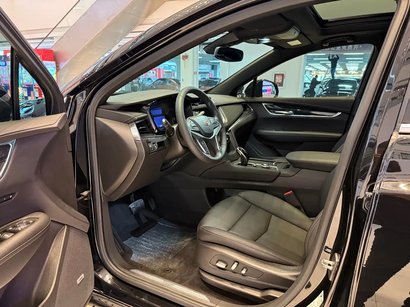 CADILLAC XT5