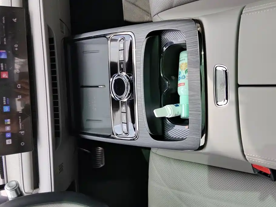 Geely Galaxy Galaxy Xingyao 8 2026 2025 130km EM-i Premium Edition