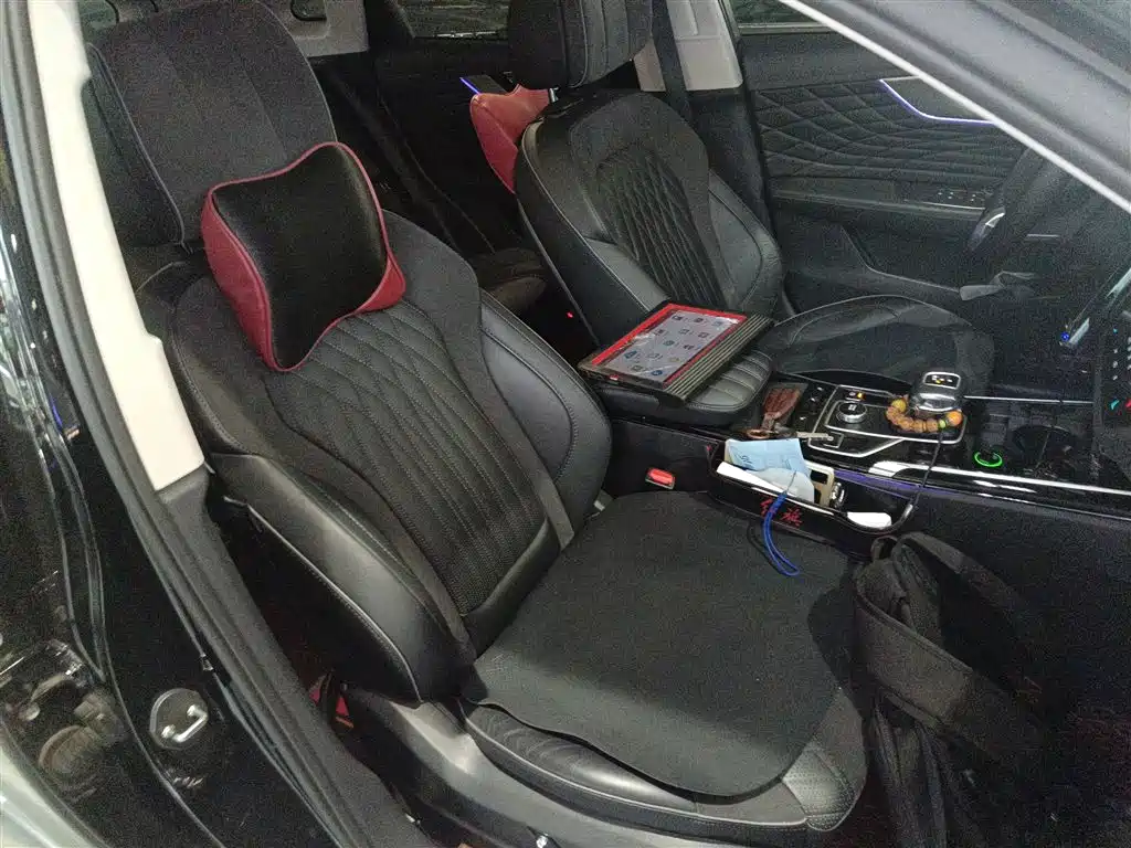 Hongqi HS5 2022 Facelift 2.0T Smart Flag Enjoyment Edition фото 20