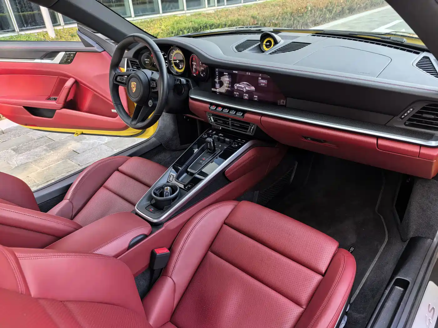 Porsche 911 2019 Carrera 4S 3.0T фото 29