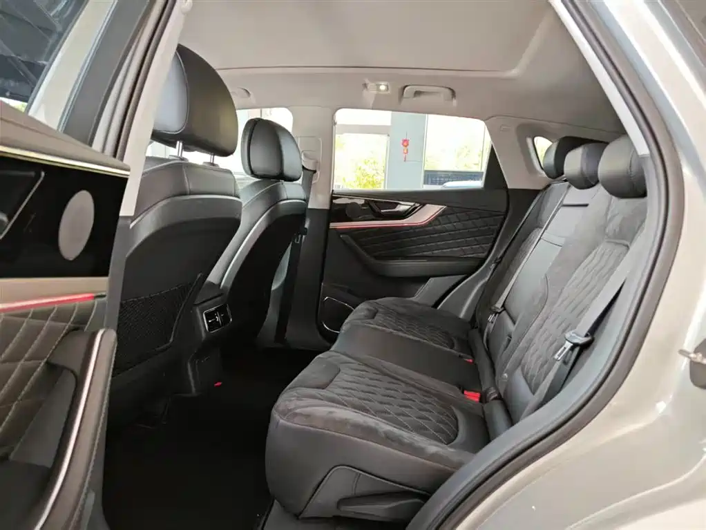 Hongqi HS5 2019 2.0T Smart Connect Enjoy Edition фото 10