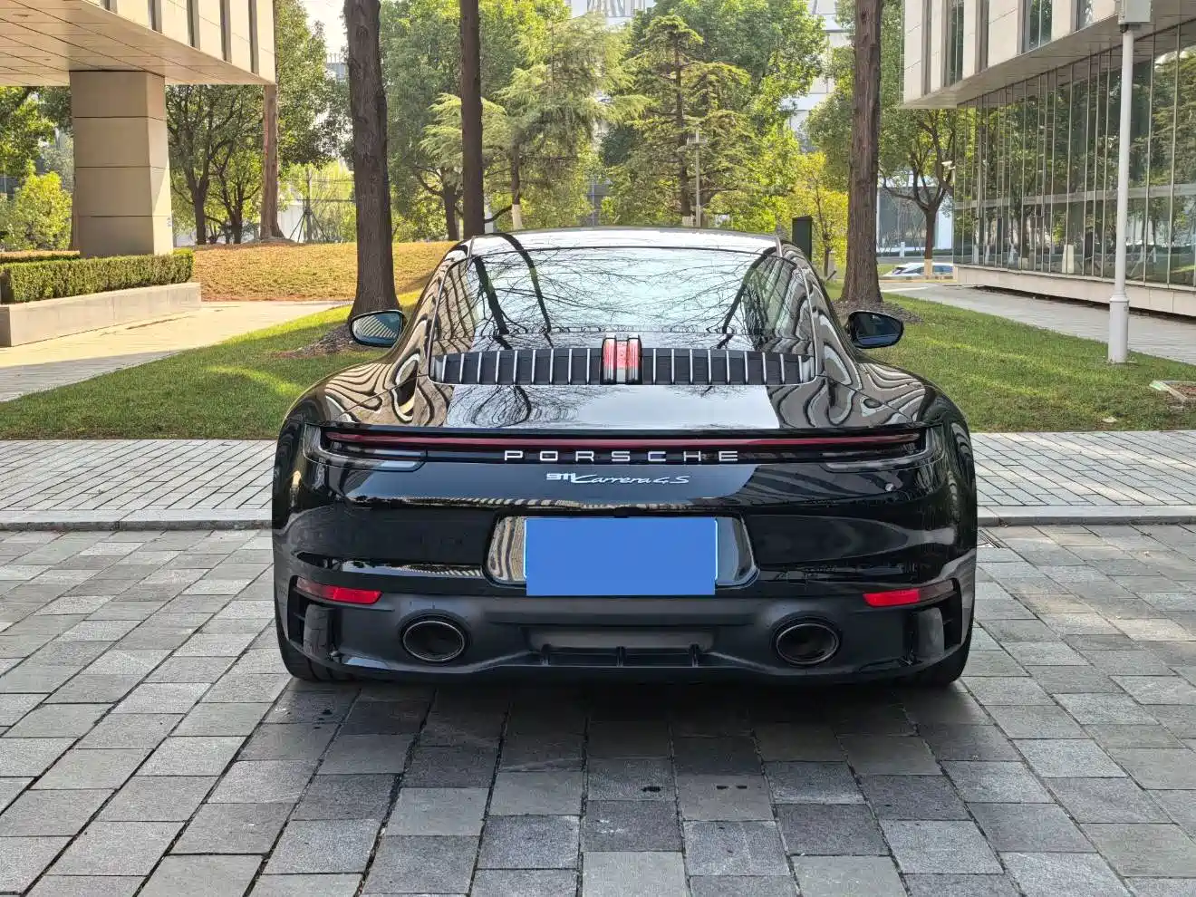 Porsche 911 2019 Carrera 4S 3.0T фото 45