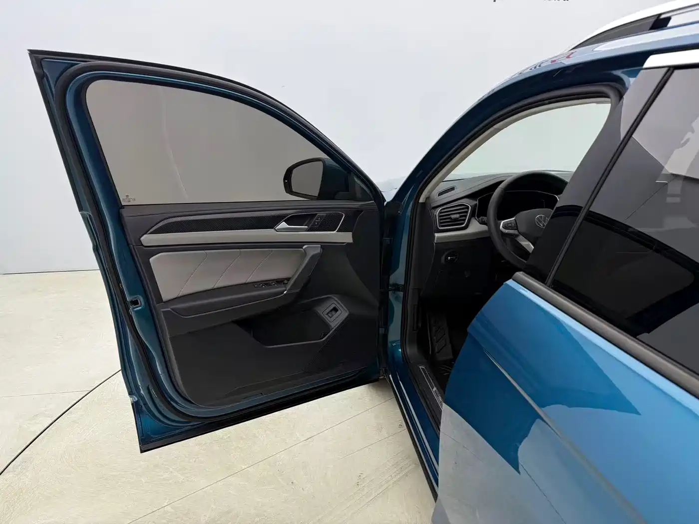 Volkswagen Tayron 2023 280TSI 2WD Luxury Plus Advanced Edition фото 20