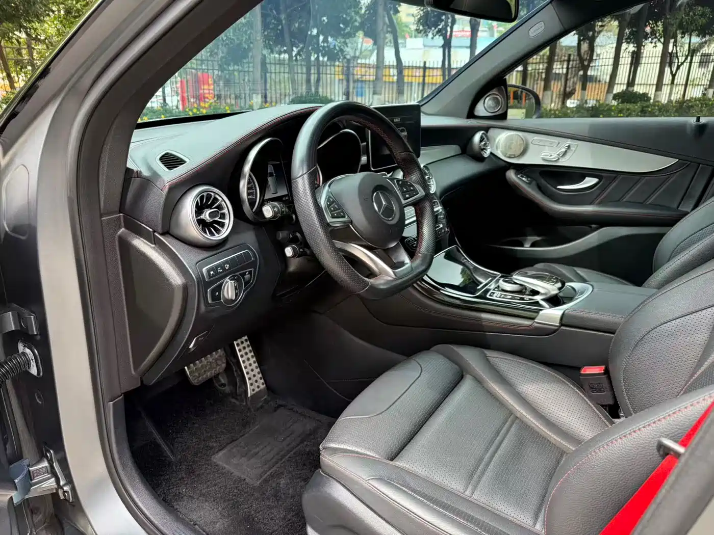 Mercedes-Benz GLC AMG 2017 AMG GLC 43 4MATIC фото 7