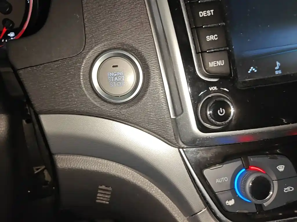 Haval M6 2018 2017 1.5T Automatic 2WD Elite